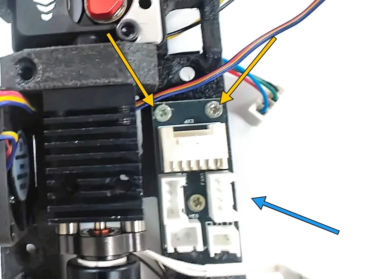 Step 21, mounting the breakout board: Fix the toolhead breakout board (N) with its screws.